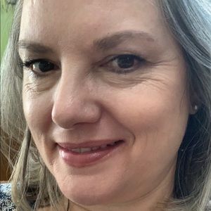 Meet your Posher, Pam